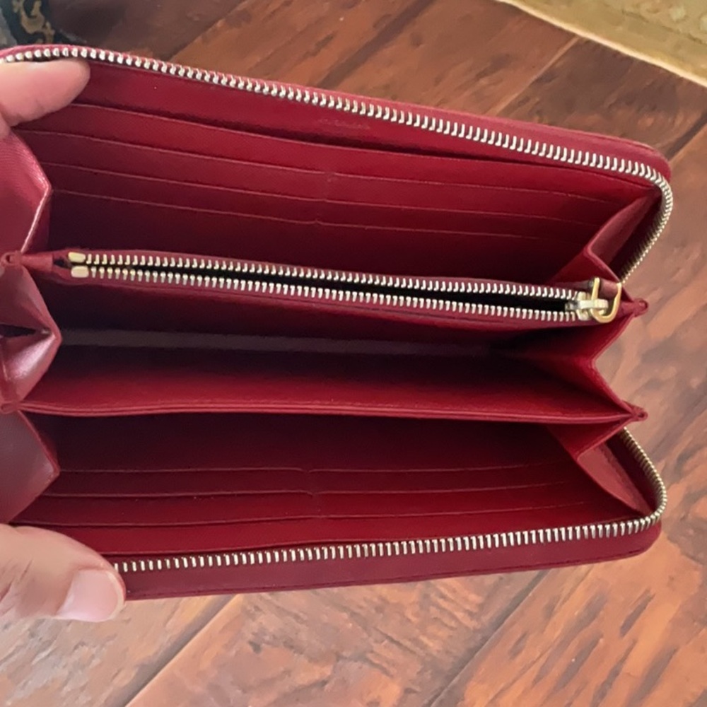 Prada SALE $85 RED Leather Zippy Wallet - Picture 3 of 11